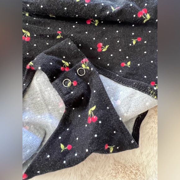 Cherry Strappy bodysuit - Picture 5 of 6